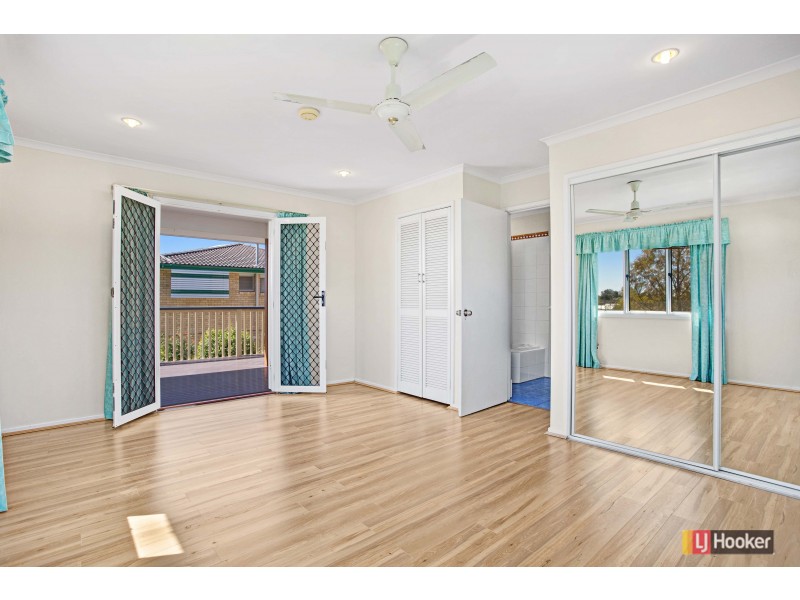 19 Dorkay Street, Stafford Heights QLD 4053