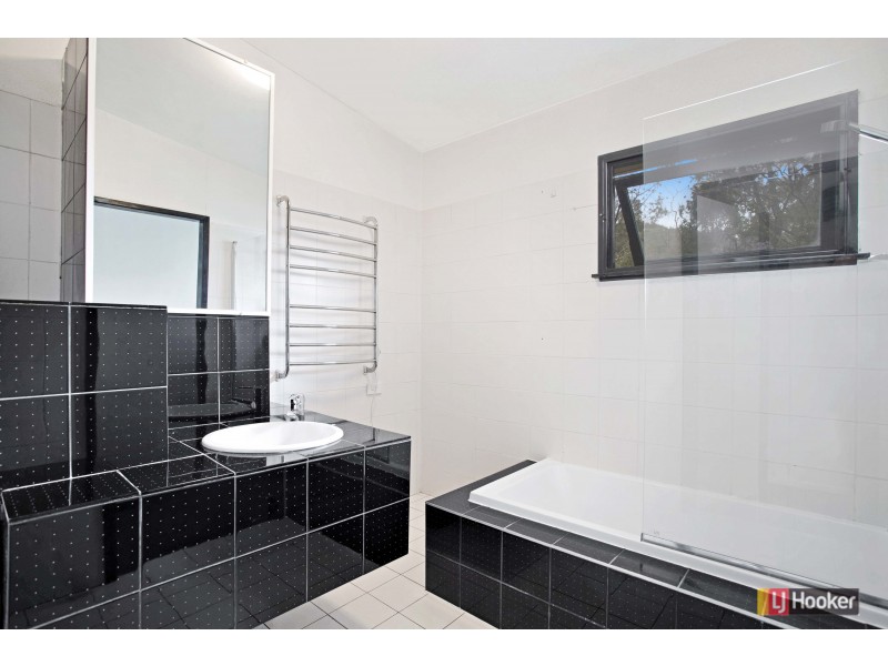 11 Hawick Street, Ashgrove QLD 4060