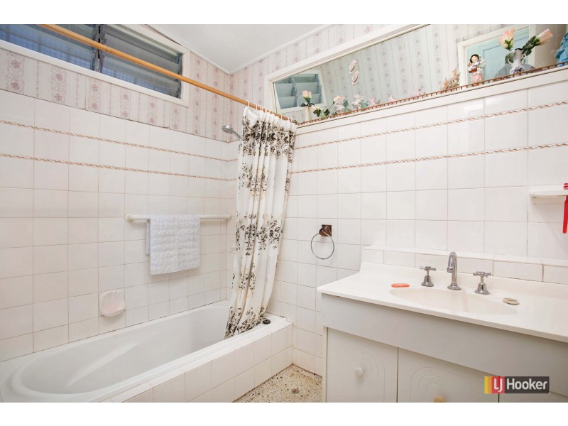 20 Quirk Street, The Gap QLD 4061