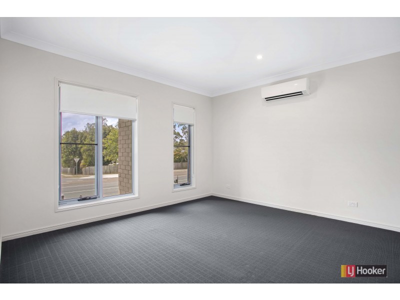 70 McGinn Road, Ferny Grove QLD 4055