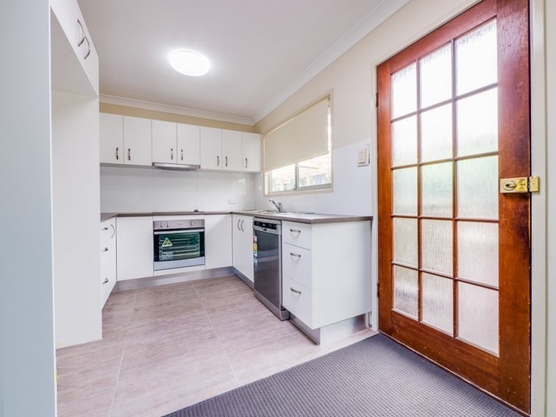 22 Yathong Court, Arana Hills QLD 4054