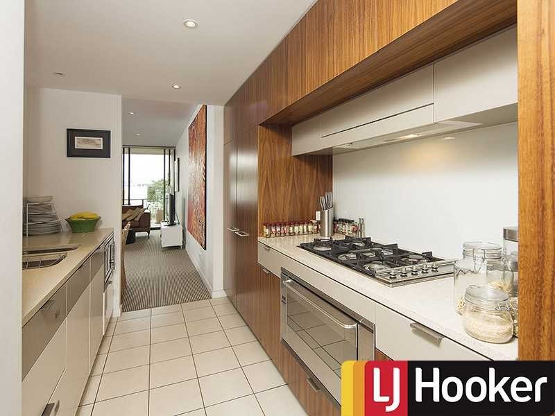 221/10 Pidgeon Close, West End QLD 4101