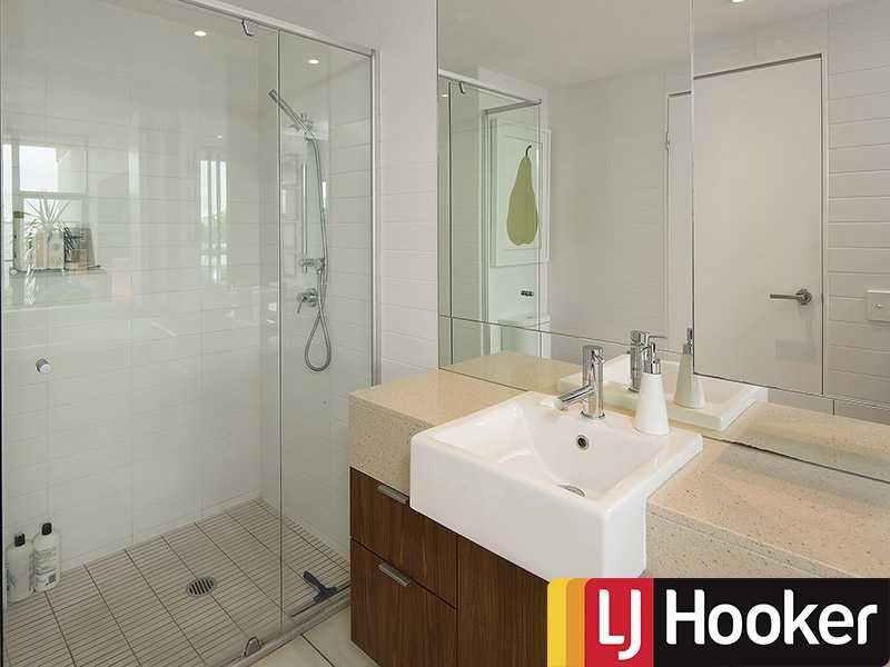 221/10 Pidgeon Close, West End QLD 4101