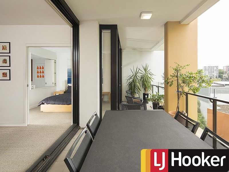 221/10 Pidgeon Close, West End QLD 4101