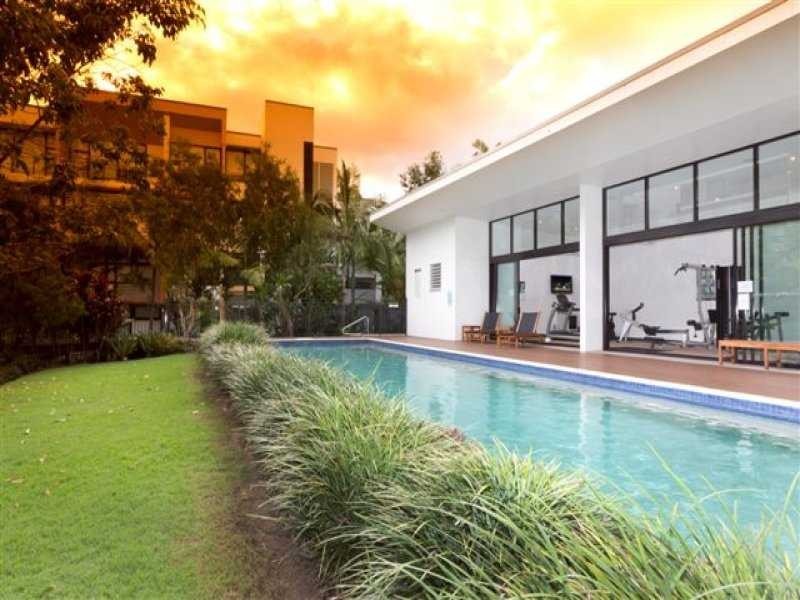 221/10 Pidgeon Close, West End QLD 4101