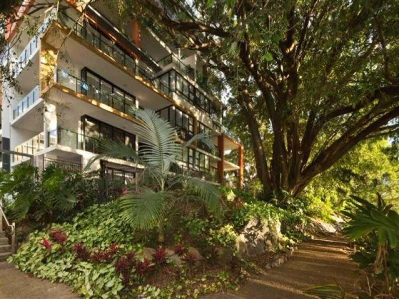 221/10 Pidgeon Close, West End QLD 4101