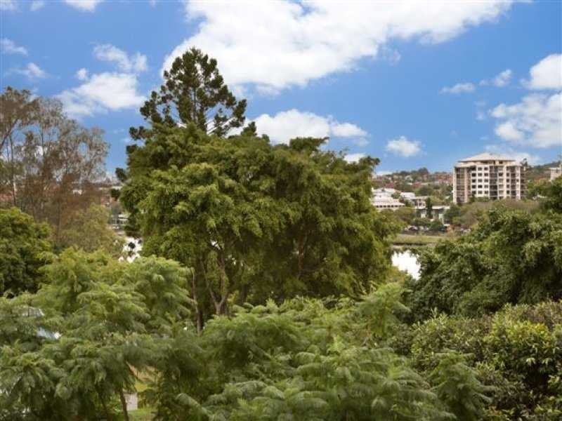 221/10 Pidgeon Close, West End QLD 4101