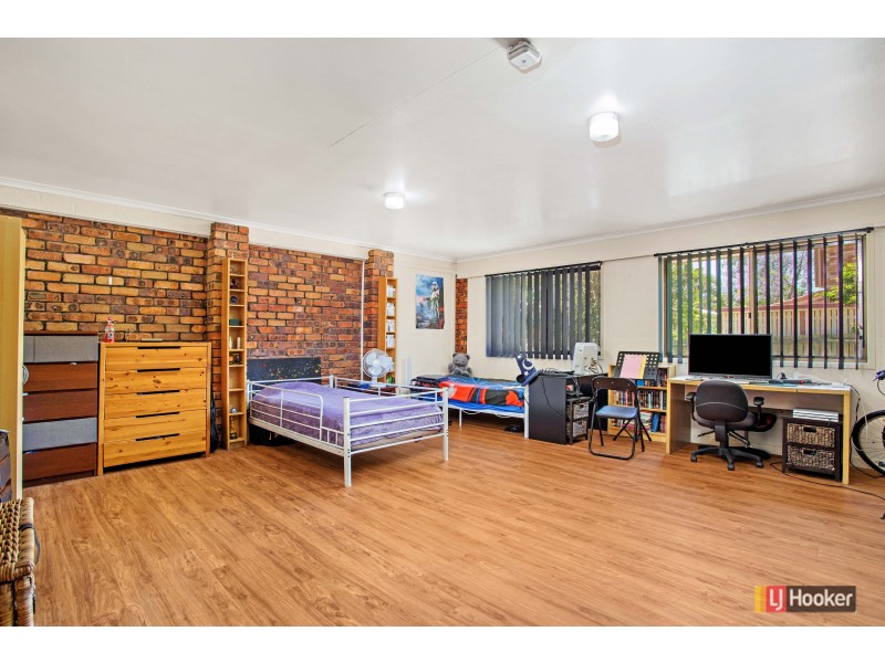 17 Grimsby Street, The Gap QLD 4061