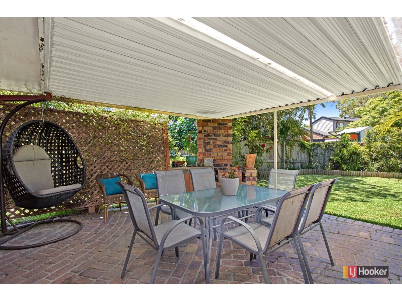 17 Grimsby Street, The Gap QLD 4061