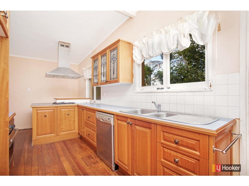 3 Madeira Street, The Gap QLD 4061