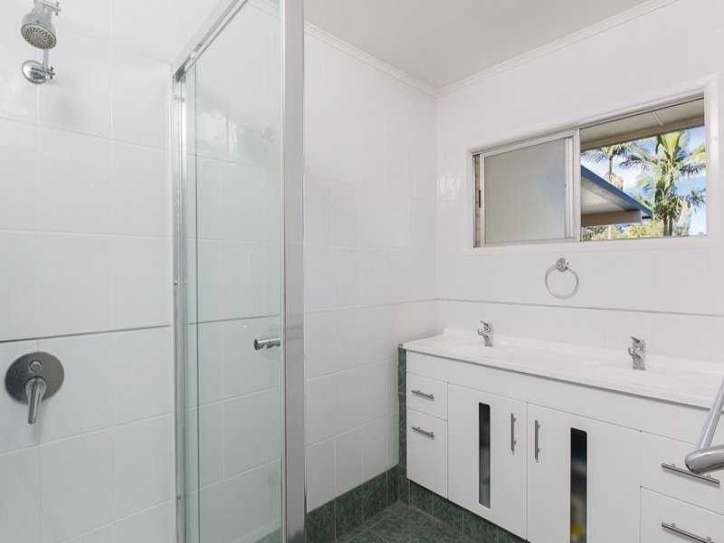 18 Kaloma Rd, The Gap QLD 4061