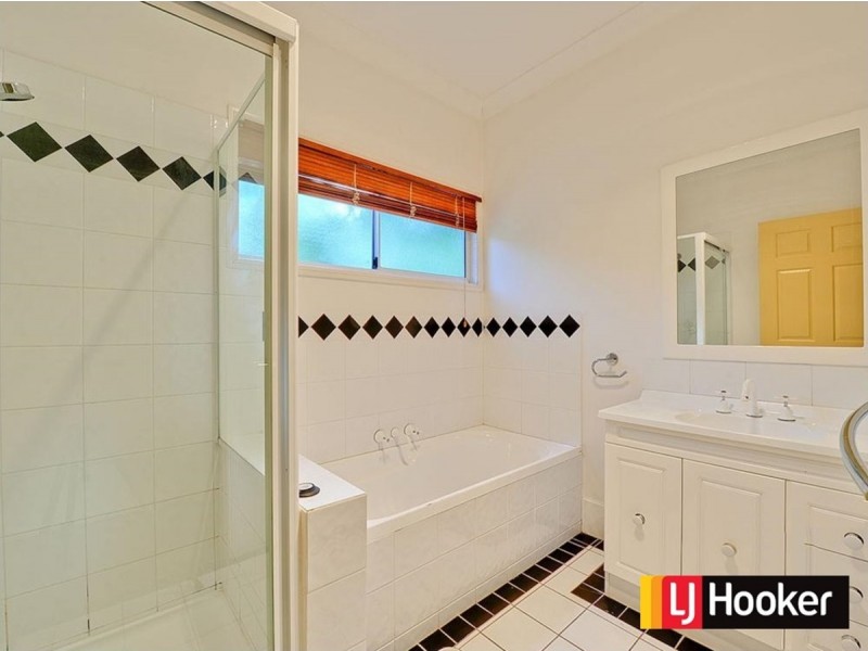 18 Picot Street, Kelvin Grove QLD 4059