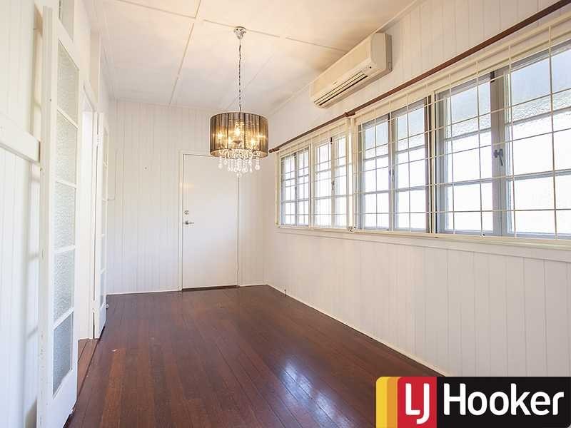 29 Stuartholme Rd, Bardon QLD 4065