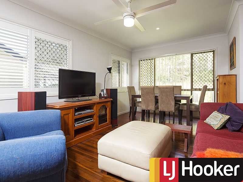 30 Currawang St, The Gap QLD 4061