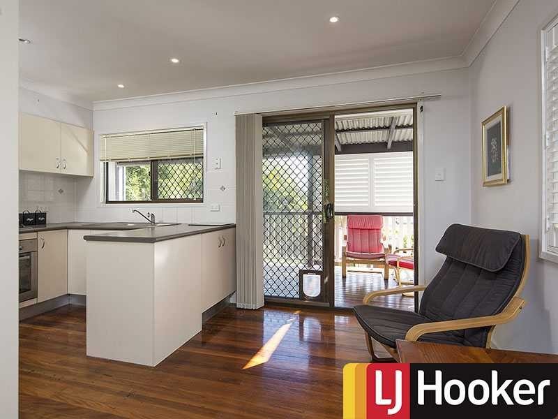 30 Currawang St, The Gap QLD 4061