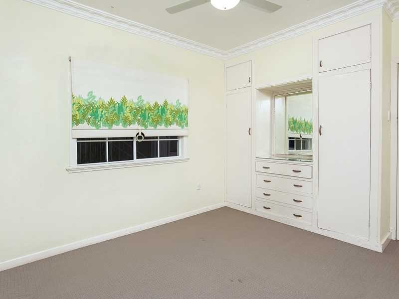 35 Simpsons Road, Bardon QLD 4065