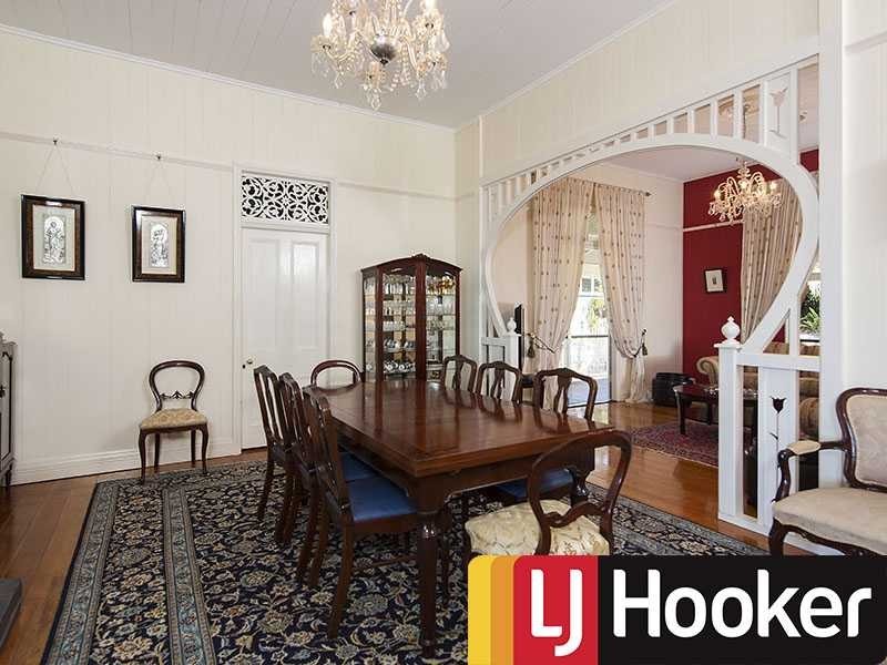 71 Coopers Camp Rd, Bardon QLD 4065