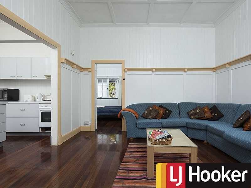 438 Waterworks Rd, Ashgrove QLD 4060