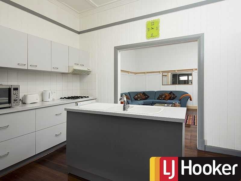 438 Waterworks Rd, Ashgrove QLD 4060