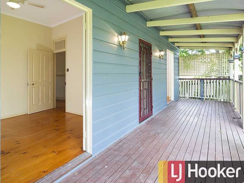 70 Jubilee Tce, Bardon QLD 4065