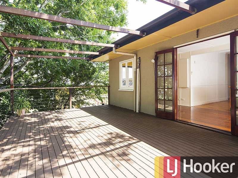 144 Waterworks Rd, Ashgrove QLD 4060