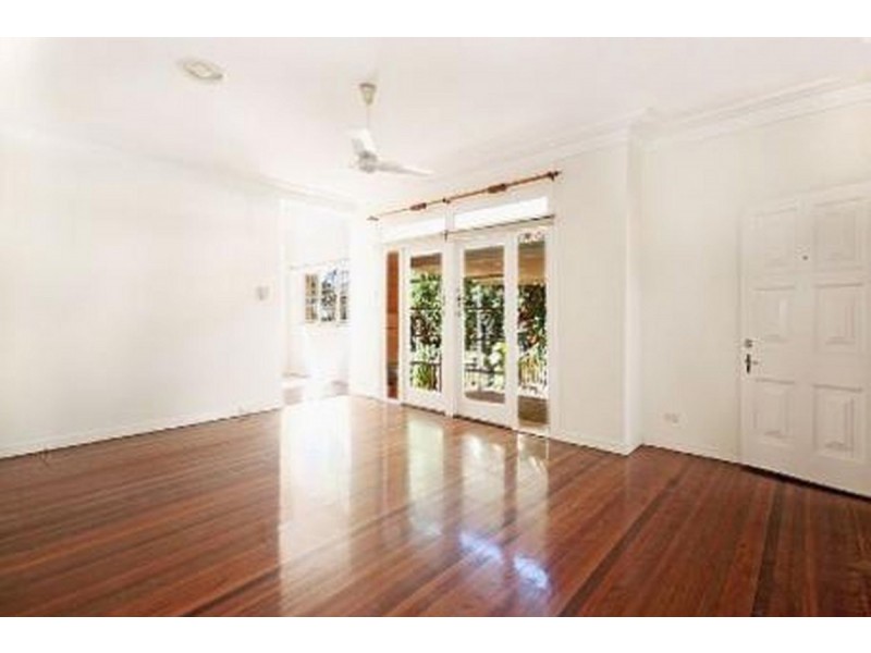 29 Beatrice Street, Bardon QLD 4065