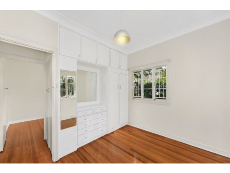 29 Beatrice Street, Bardon QLD 4065