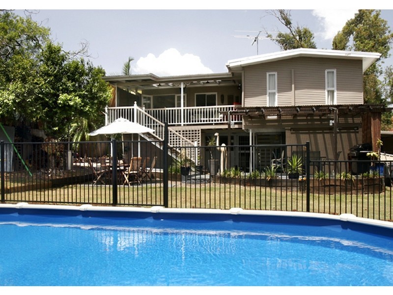 9 Pirrie Street, The Gap QLD 4061