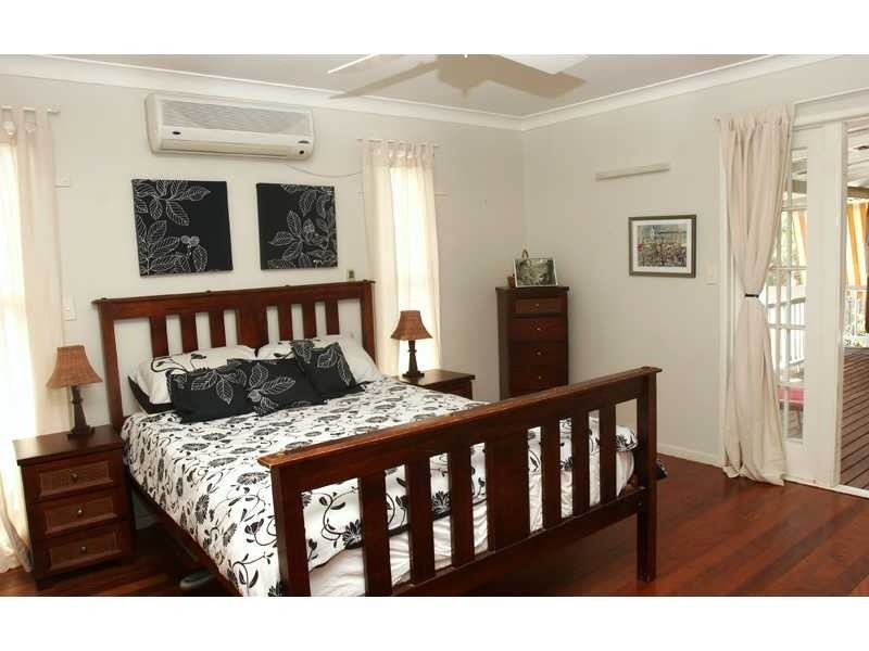 9 Pirrie Street, The Gap QLD 4061