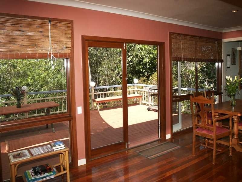 9 London Street, Ashgrove QLD 4060