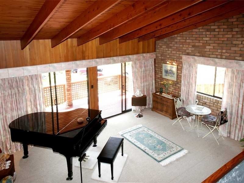 16 Grimsby Street, The Gap QLD 4061