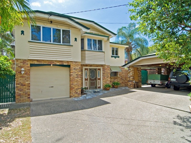 11 Farm Street, Newmarket QLD 4051