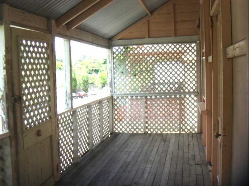 22 Swan Terrace, Windsor QLD 4030