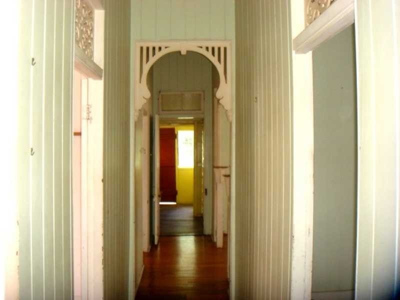 22 Swan Terrace, Windsor QLD 4030