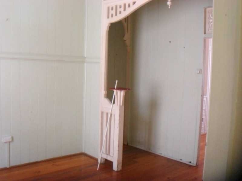 22 Swan Terrace, Windsor QLD 4030