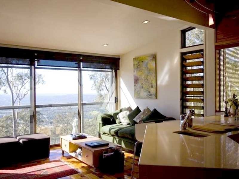 1068 Mt Nebo Road, Camp Mountain QLD 4520