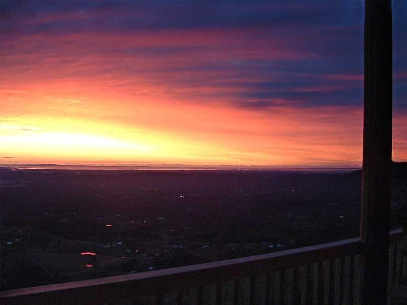 1522 Mt Nebo Rd, Camp Mountain QLD 4520