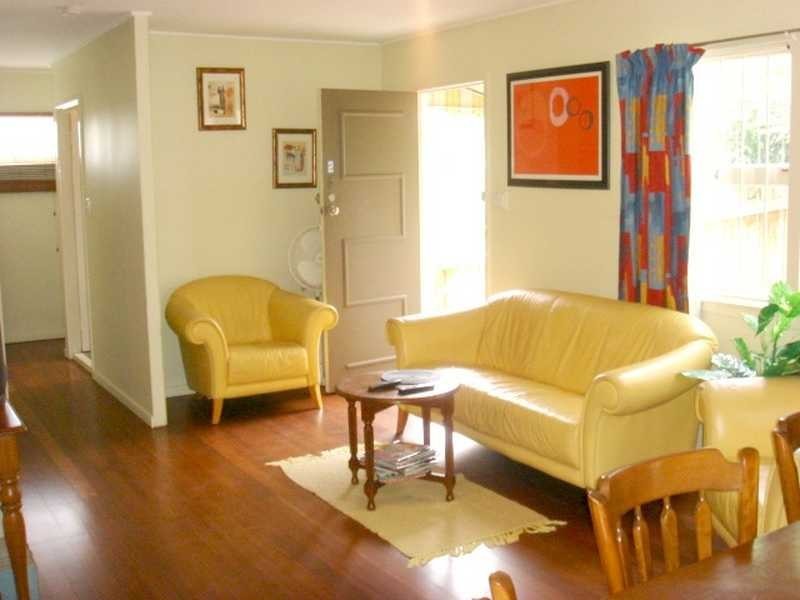 Bardon QLD 4065