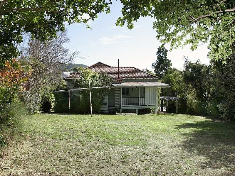 61 Girraween Grove, Ashgrove QLD 4060