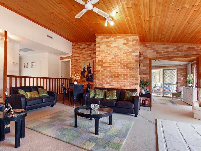 82 Moggill Road, The Gap QLD 4061