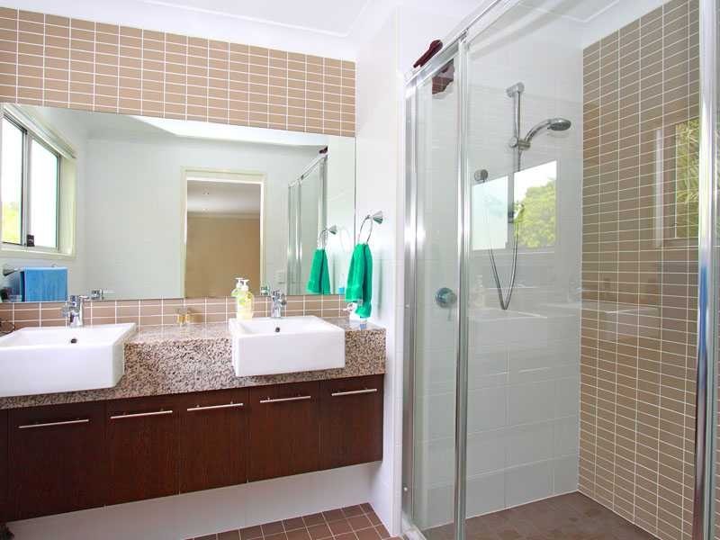 208 Boundary Road, Bardon QLD 4065