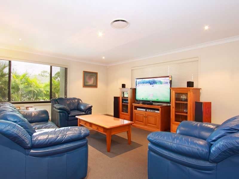 5 Petrie Crescent, Aspley QLD 4034