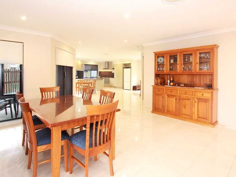 5 Petrie Crescent, Aspley QLD 4034