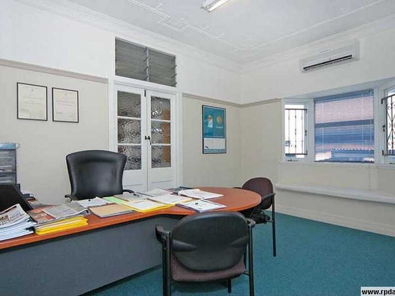 465 Waterworks Road, Ashgrove QLD 4060