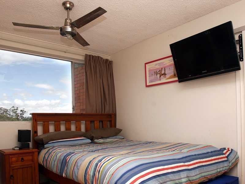 2/12 Baradine Street, Newmarket QLD 4051