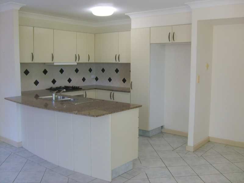 4/1 Glenquarie Place, The Gap QLD 4061
