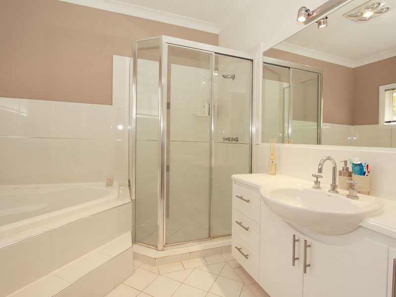 56 Moggill Road, The Gap QLD 4061