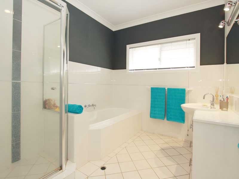 56 Moggill Road, The Gap QLD 4061