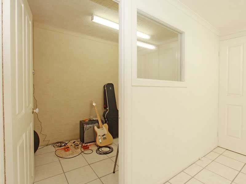 56 Moggill Road, The Gap QLD 4061