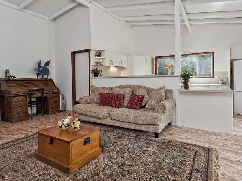37 Grand Parade, Ashgrove QLD 4060